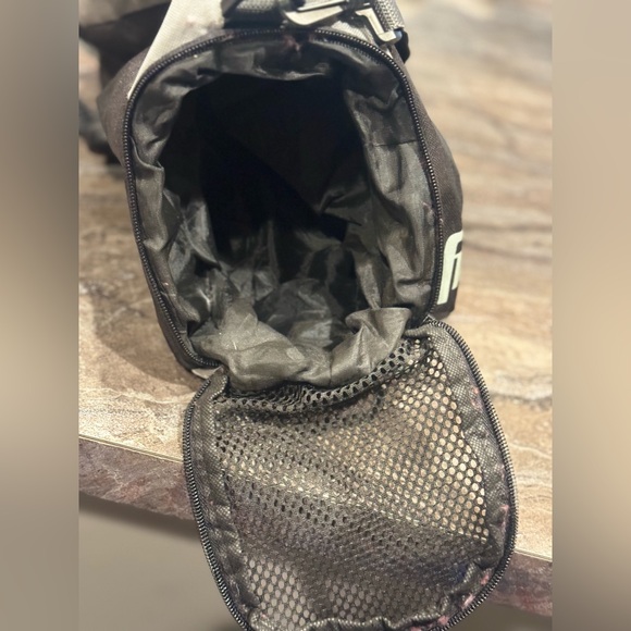 Youth Baseball Bag-JR3 Kids Bat Bag for Teeball, Baseball +Softball, Black/Gray - Picture 4 of 4